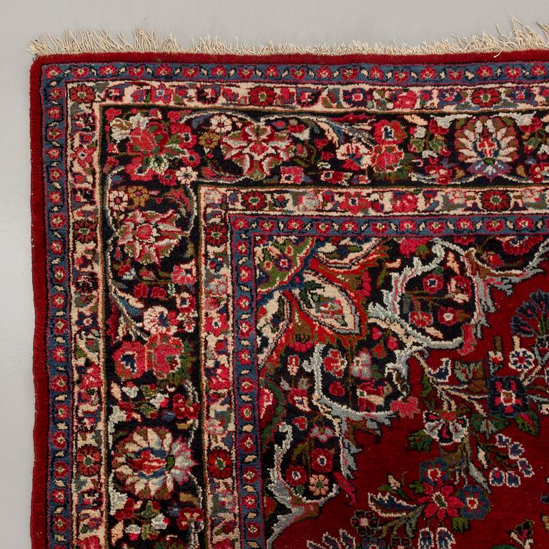 A semiantique Malajir carpet ca 312 x 248 cm.