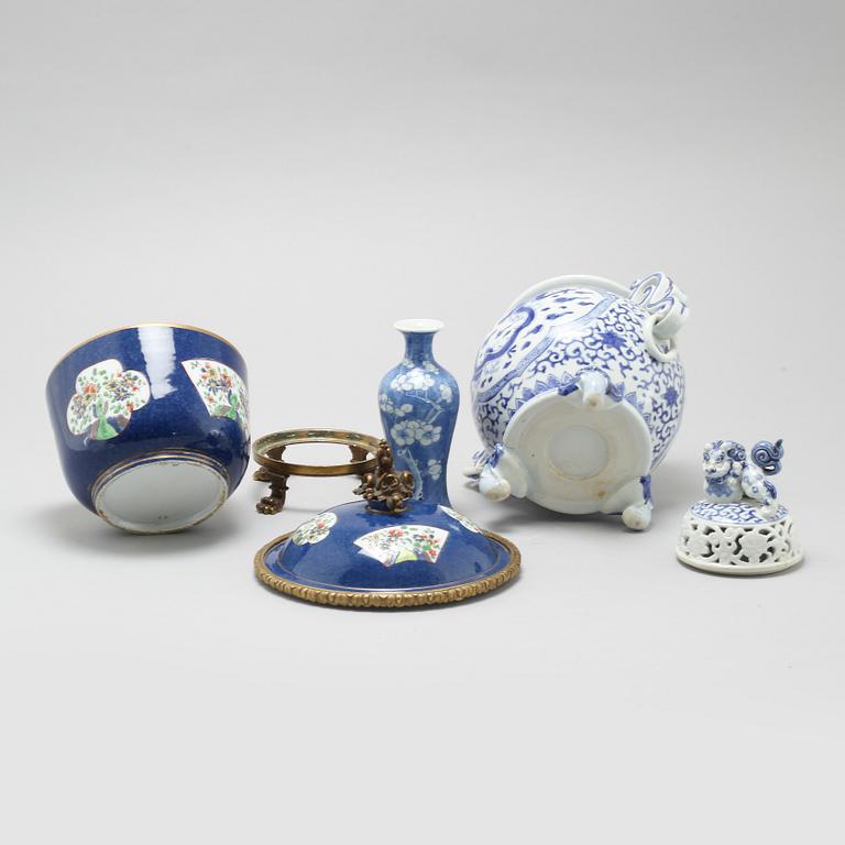 To censers and a vase, Chinese and Japanese, 19/20th Century.