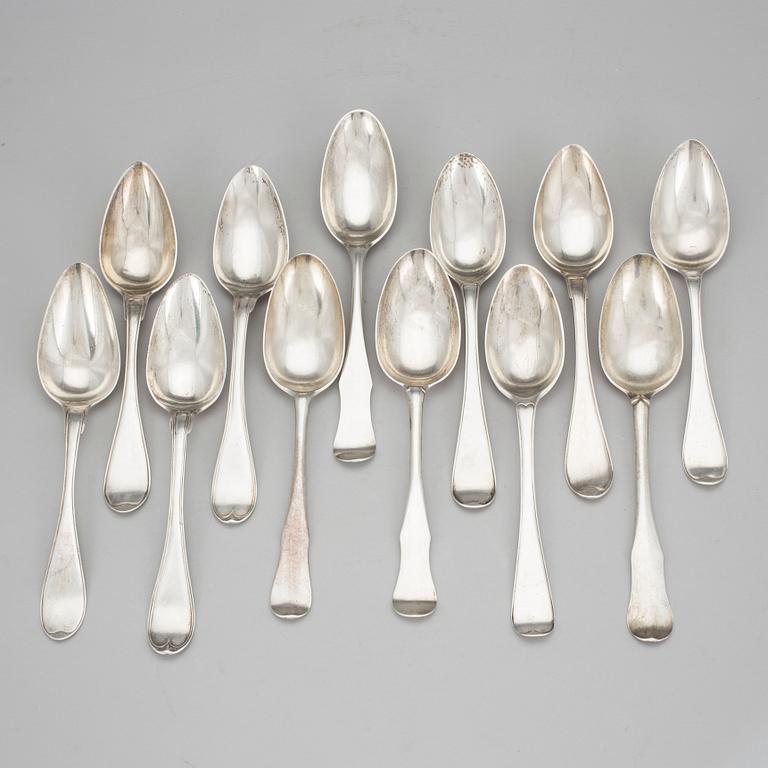 MATSKEDAR, 12 st, Ronander, Floberg, Lampa, Prytz, Zethelius, m.fl.  1700-tal och 1800-tal. Vikt 690 g.