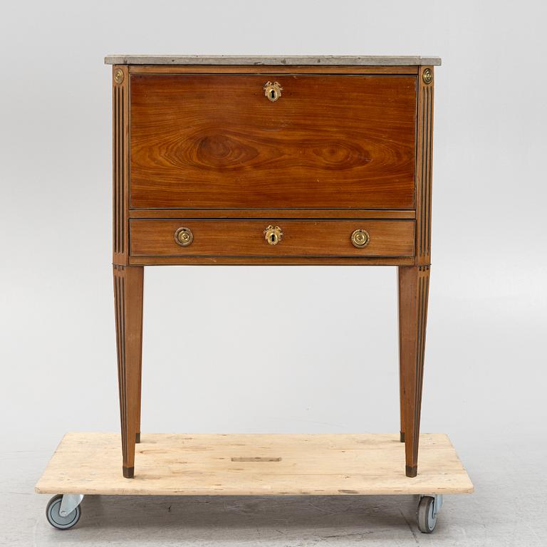 A Gustavian secretaire, around 1800.