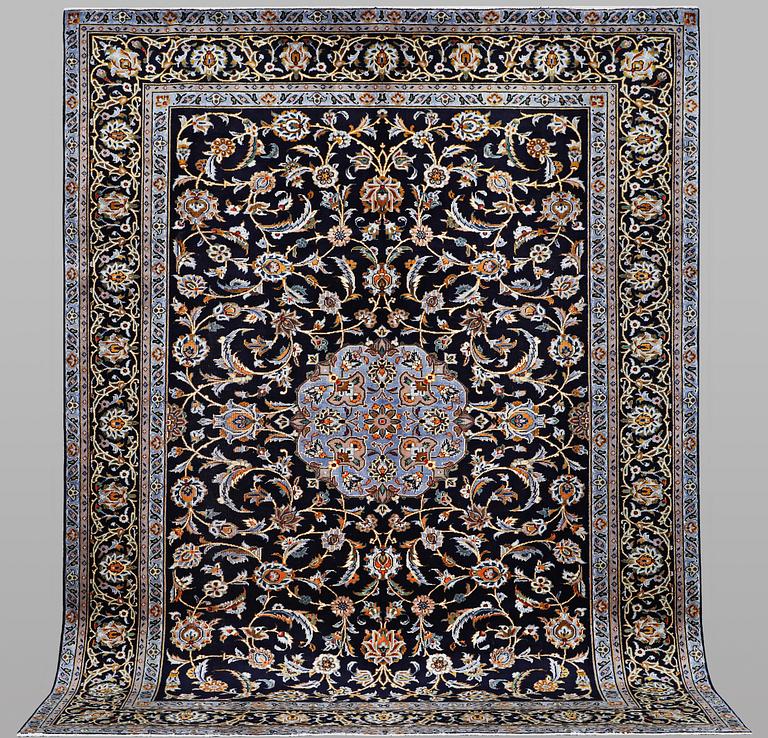 Matta, Keshan, ca 278 x 208 cm.