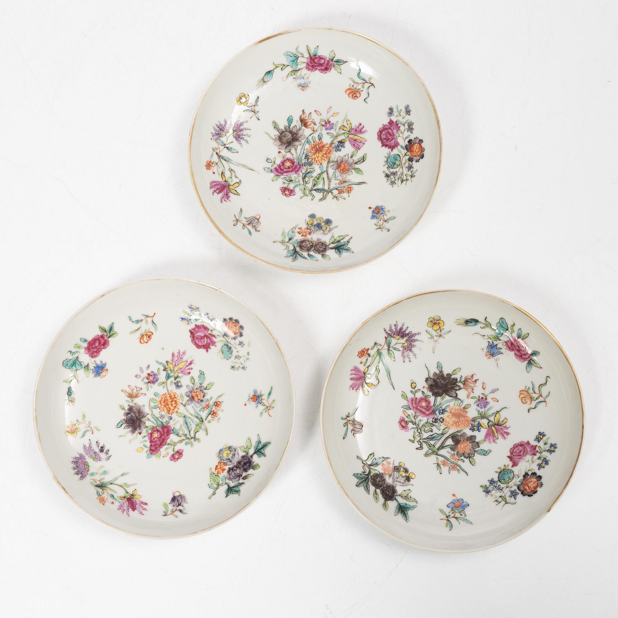 Koppar med fat, 8 st, porslin, Kina, Qianlong (1736-95).