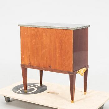 Chest of drawers in late Gustavian style, second half of the 20th century.