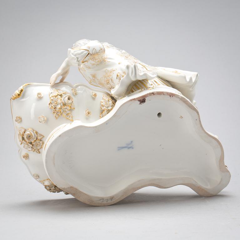 UPPSATSSKÅL, porslin. Meissen. 1900-talets första hälft.