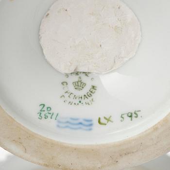 Tazza, porslin. Royal Copenhagen, "Flora Danica", Danmark, 1900-tal.