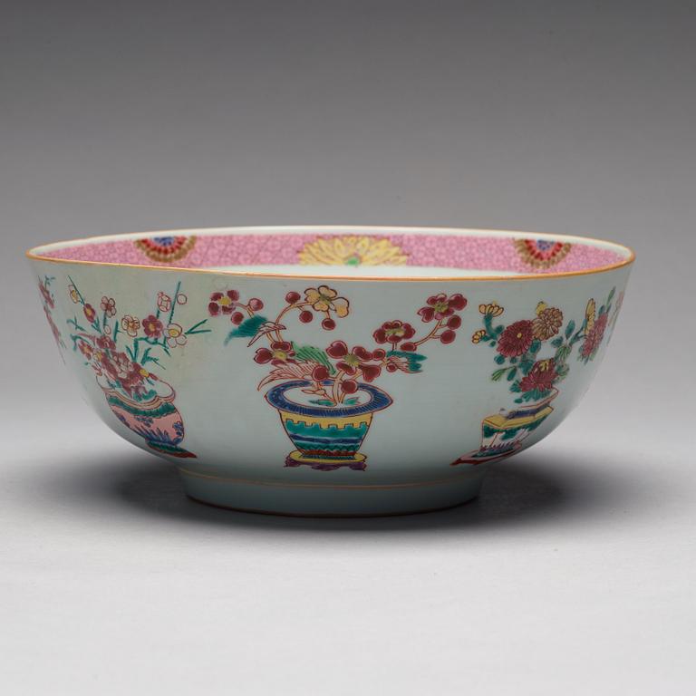 BÅLSKÅL, kompaniporslin. Qingdynastin, Qianlong (1736-95).