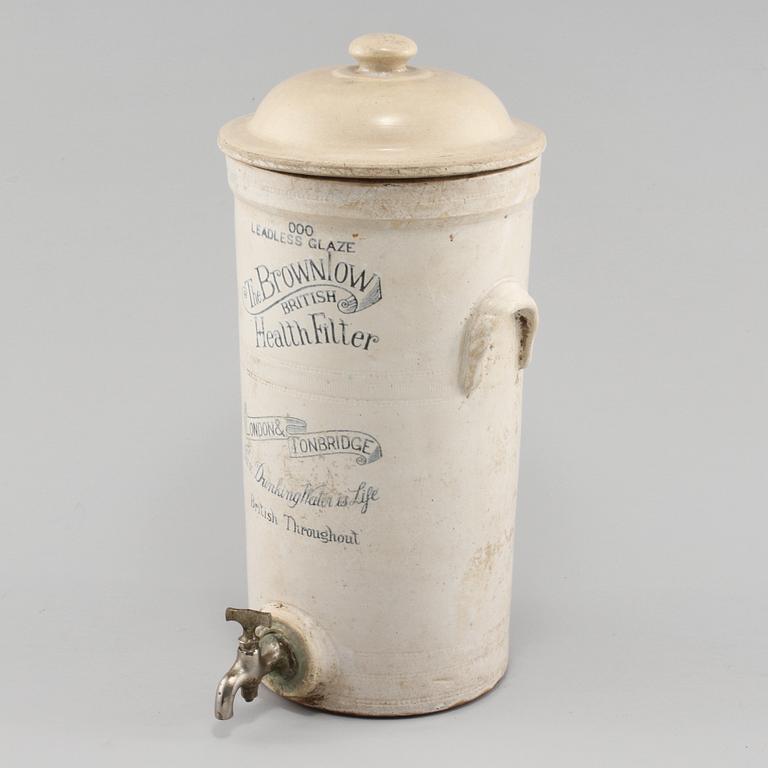 VATTENFILTER, stengods, Brownlow, England, omkring 1900.