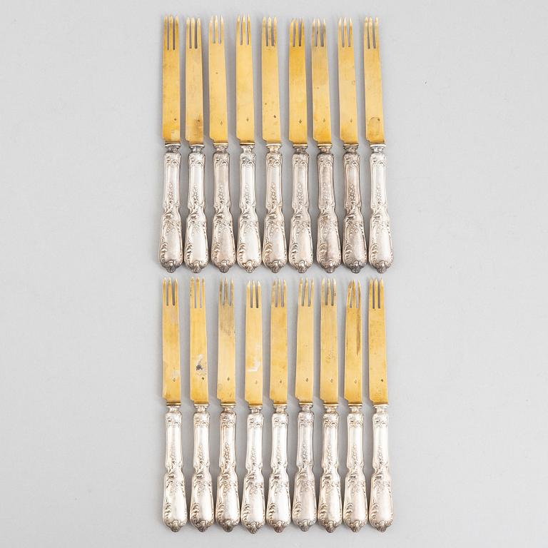 A set of French silver escargot forks, mark of Charles Barrier, Paris, active 1905-23 (18 pieces).