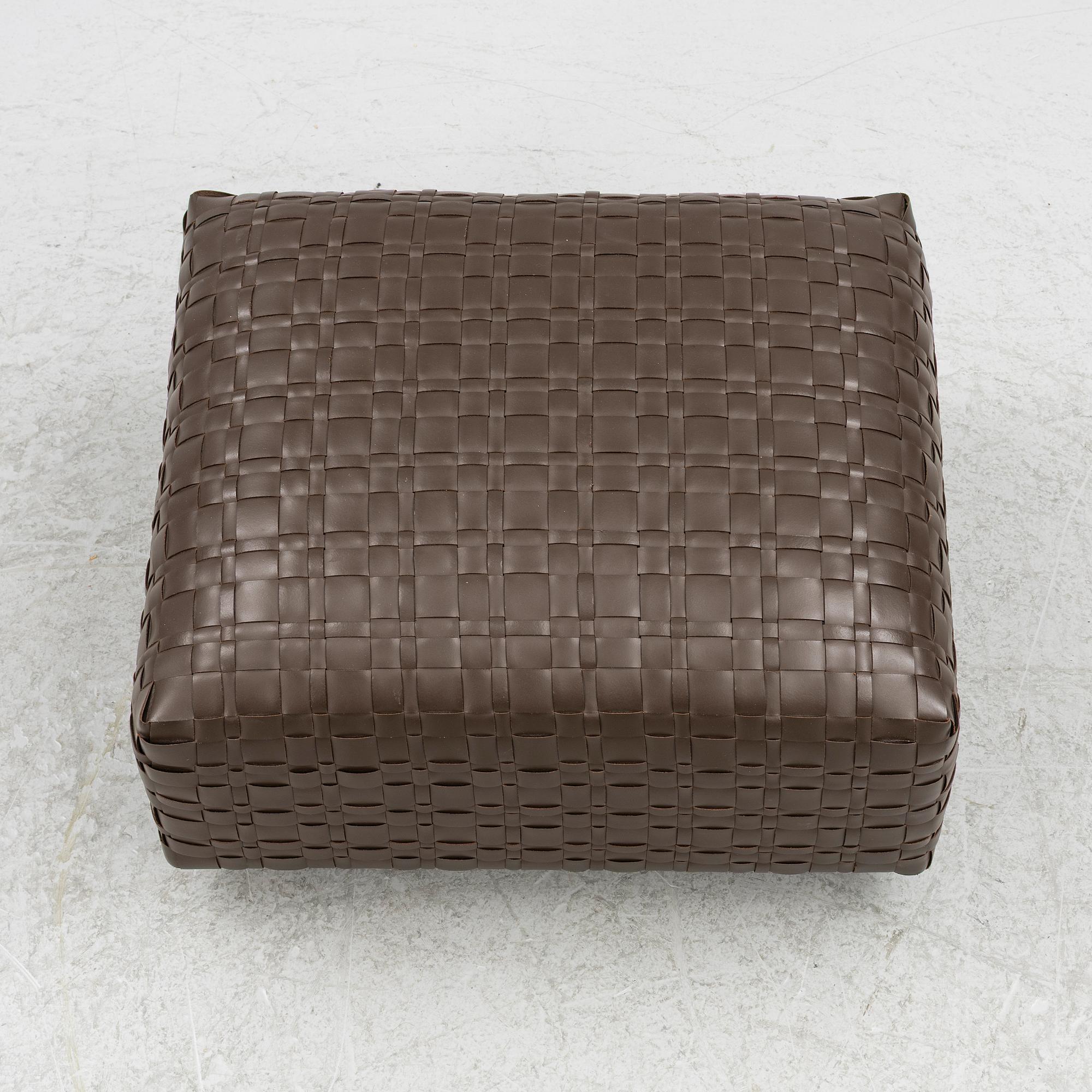 Centro Studi, a 'Bangkok Ottoman' Flexform, 21st century.