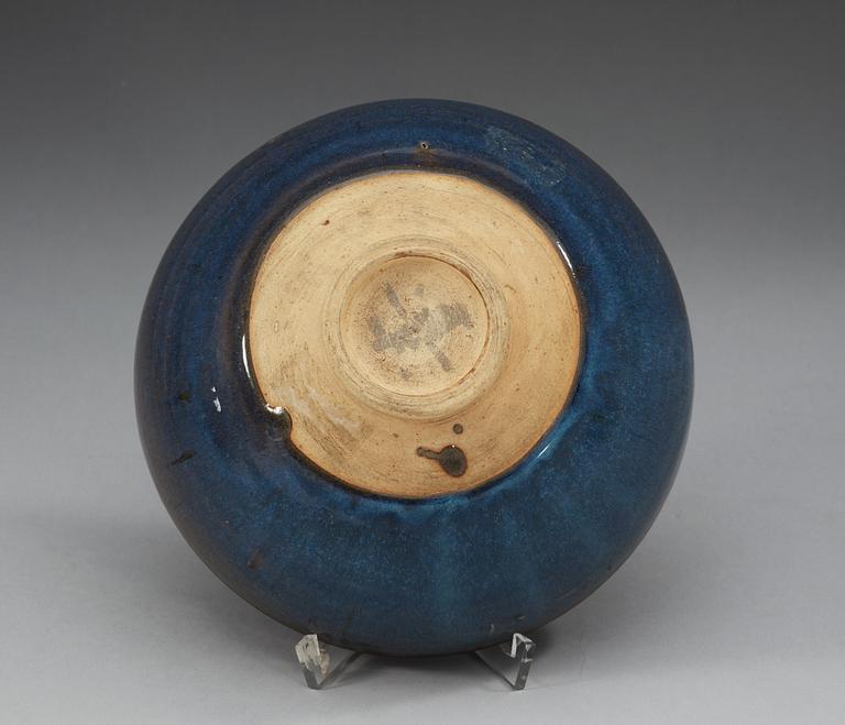 A Chüng glazed bowl, Song/Yuan dynasty.