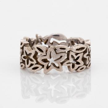 Ole Lynggaard, Charlotte Lynggaard, Ring, "Anemone" 18K white gold.