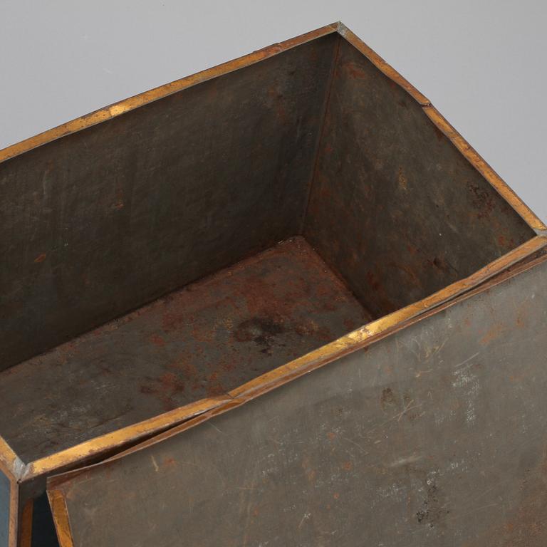 PARTI BURKAR, 6 st, plåt, 1900-tal.