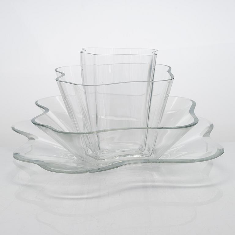 Alvar Aalto, glasskulptur, "Aalto-blomman", 3+1 delar, signerade Alvar Aalto.