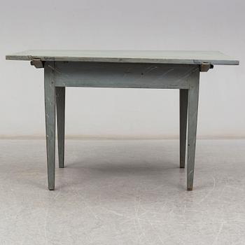 a table from the first half of the 19th century.