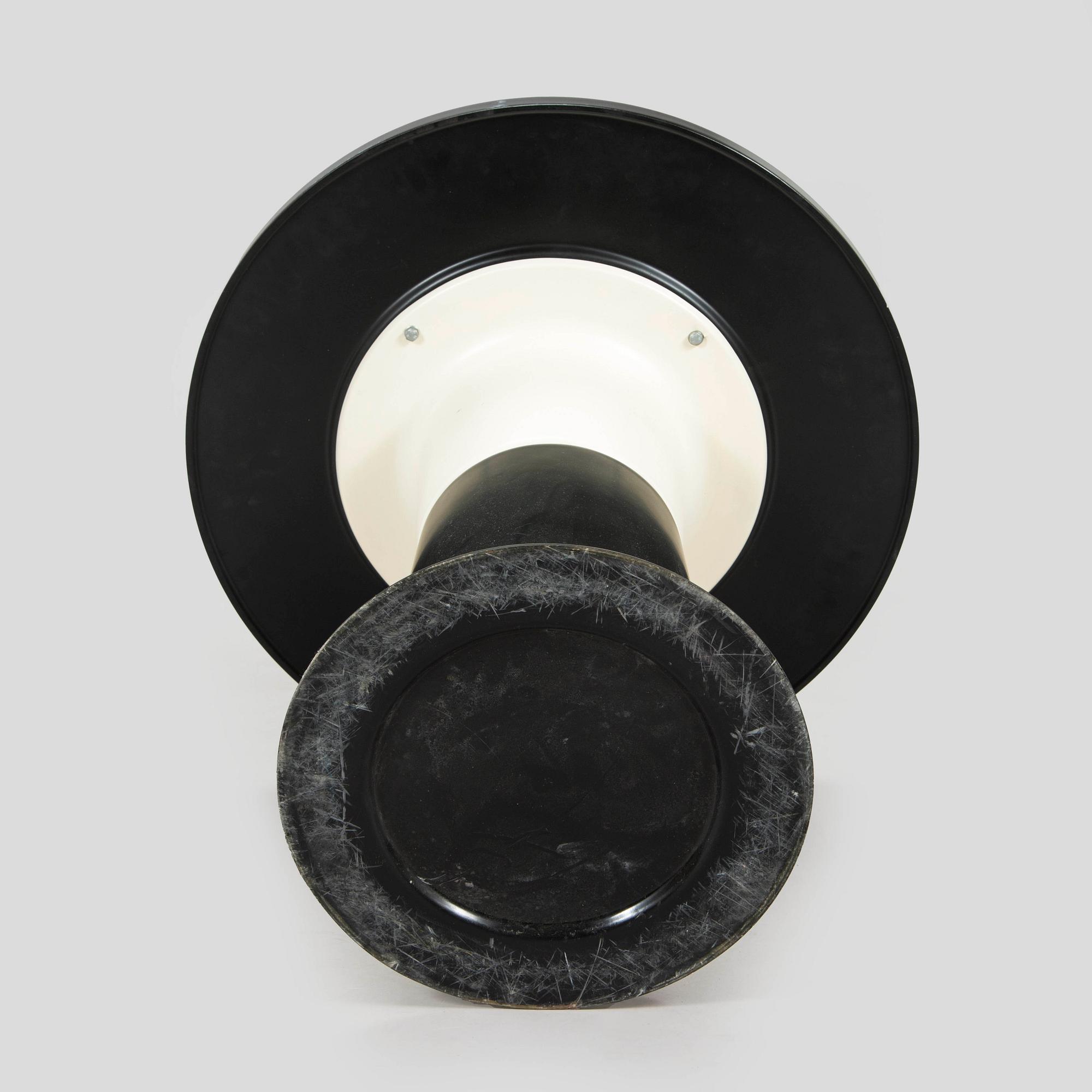 Yrjö Kukkapuro, pöytä, "Saturnus", tilaustyö, Haimi,  1970-luvun loppu.