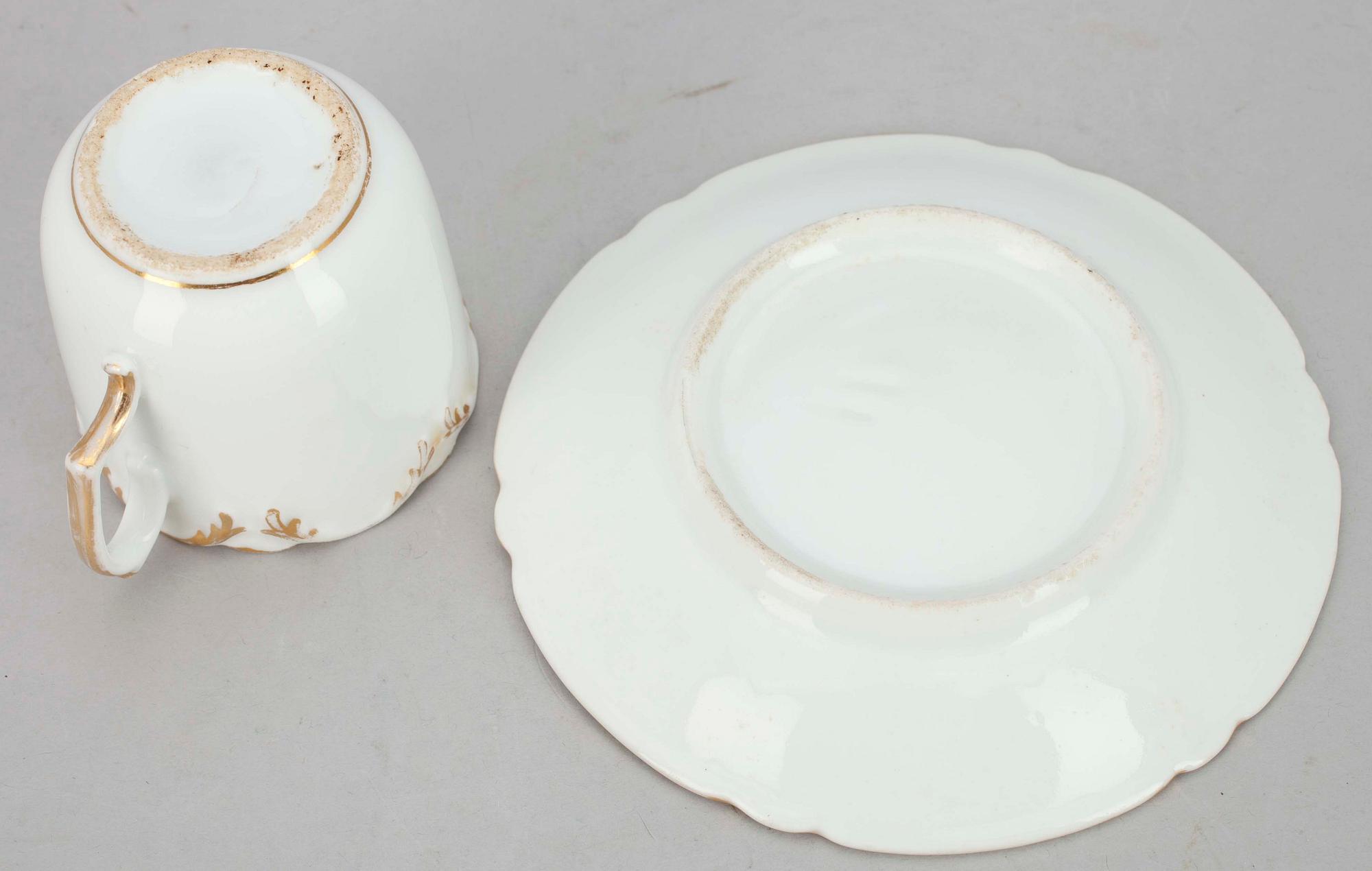 KAFFEKOPPAR, 9 st, porslin, ej stämlade, 1800-tal.