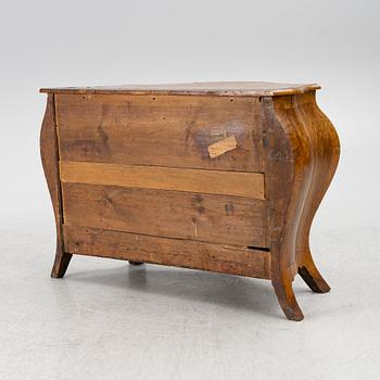 Byrå, rokoko, 1700-talets andra hälft.