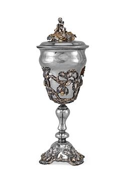 370. POKAALI, 84 hopeaa. Carl Gustaf Simonsson, Pietari 1835. Korkeus 33 cm. Paino 700 g.