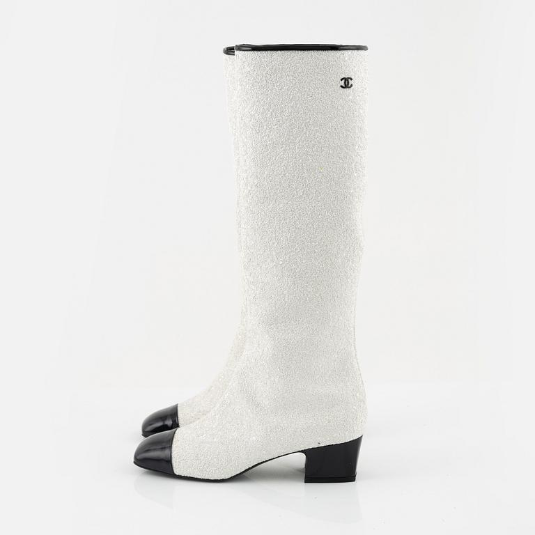 Chanel, a pair of sequin high boots, size 37.