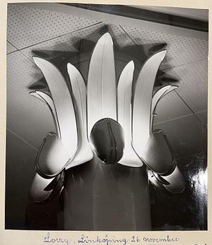 Bertil Brisborg, & Fritz Kurz, a pair of wall lamps, Orrefors & Nordiska Kompaniet, 1950s.