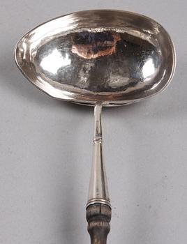 SOPPSLEV, silver, G.W. Edvall, otydliga stämplar.