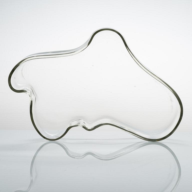 Alvar Aalto, a '9748' dish for Karhula Glassworks in production 1937-1949.