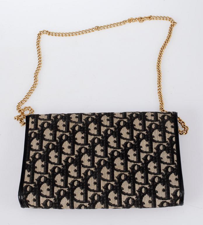 AXELREMSVÄSKOR, 2st, Dior, 1970-tal.