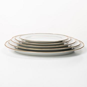 Louise Adelborg, A dinner service, 74 pieces, porcelain, "Swedish Grace/Kardinal", Rörstrand.