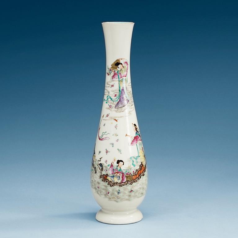A famille rose vase, Republic, first half of 20th Century with Qianlong seal mark.