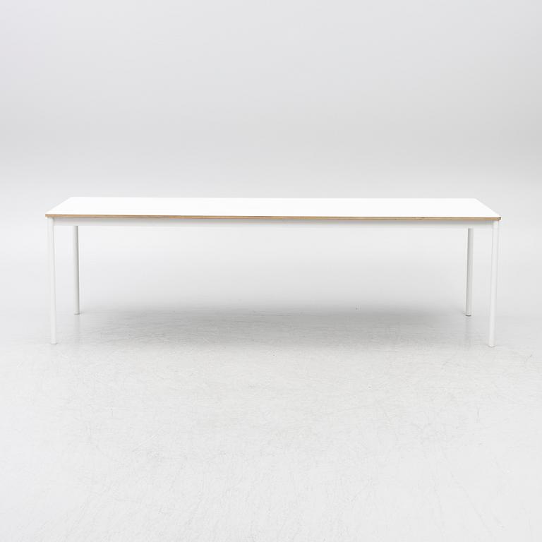 Mika Tolvanen, dining table "Base", Muuto,
