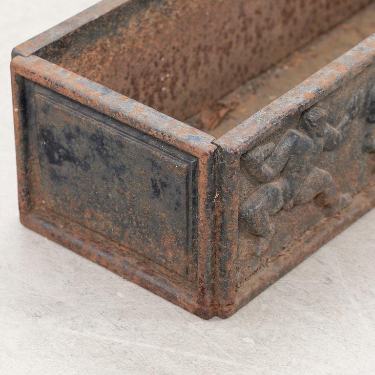 Anna Petrus, "Blomlåda Nr 1", Näfveqvarns bruk.