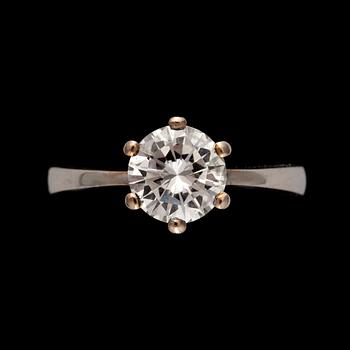 155. A diamond ring, 1.54 cts according to certificate. Quality G/VVS2.