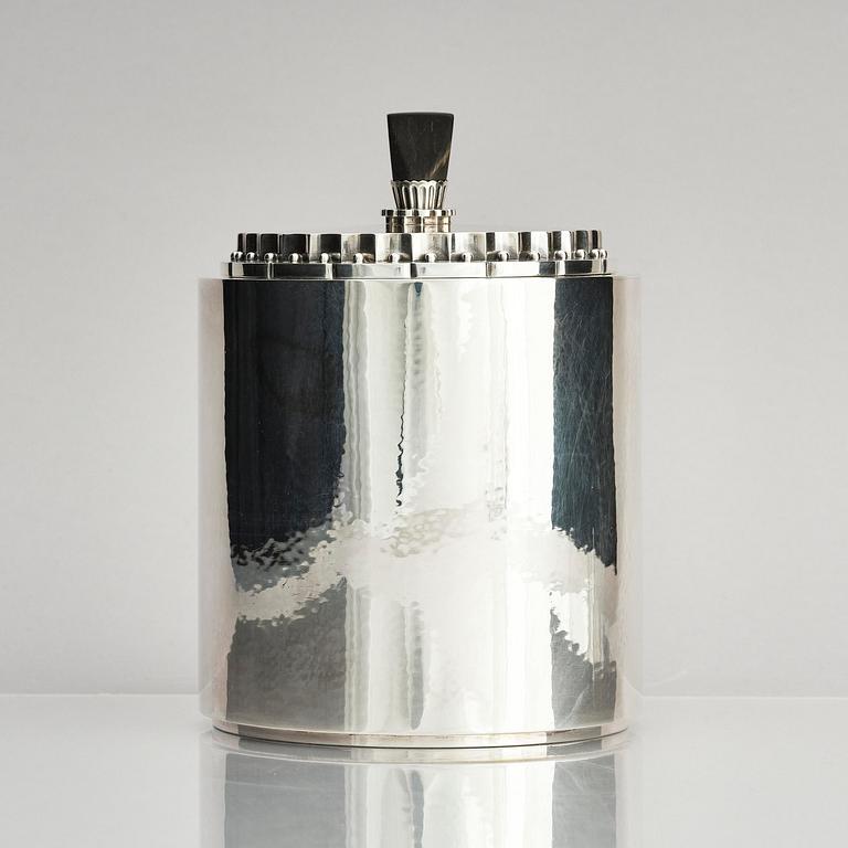 Georg Jensen, a sterling silver Tobacco jar, designed in 1926, Copenhagen 1933-1944.