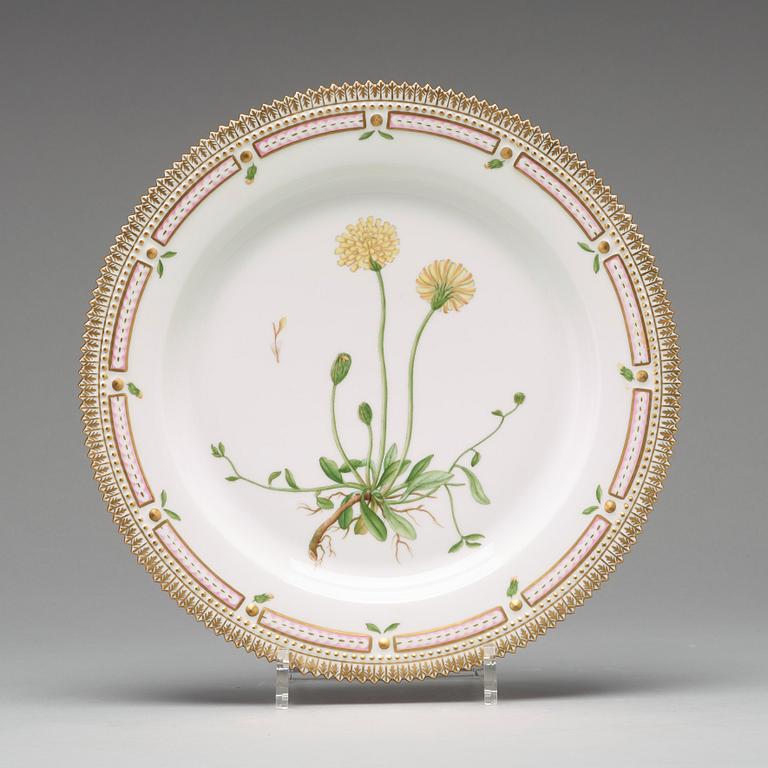 A set of eight large Royal Copenhagen 'Flora Danica' dishes, Denmark, 20th Century.