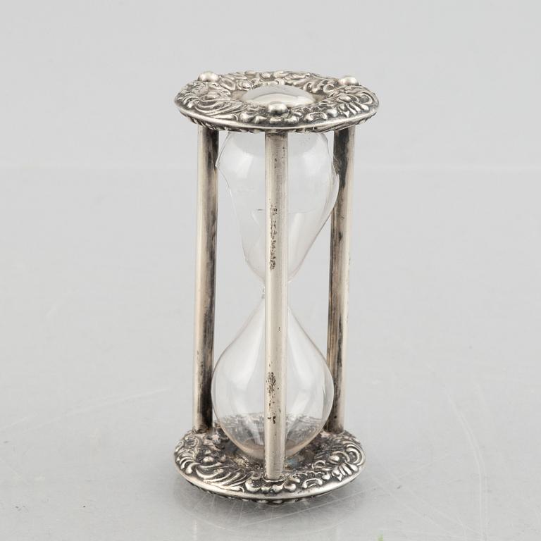 Silver, 22 pieces, including GW Shiebler, New York circa 1900.