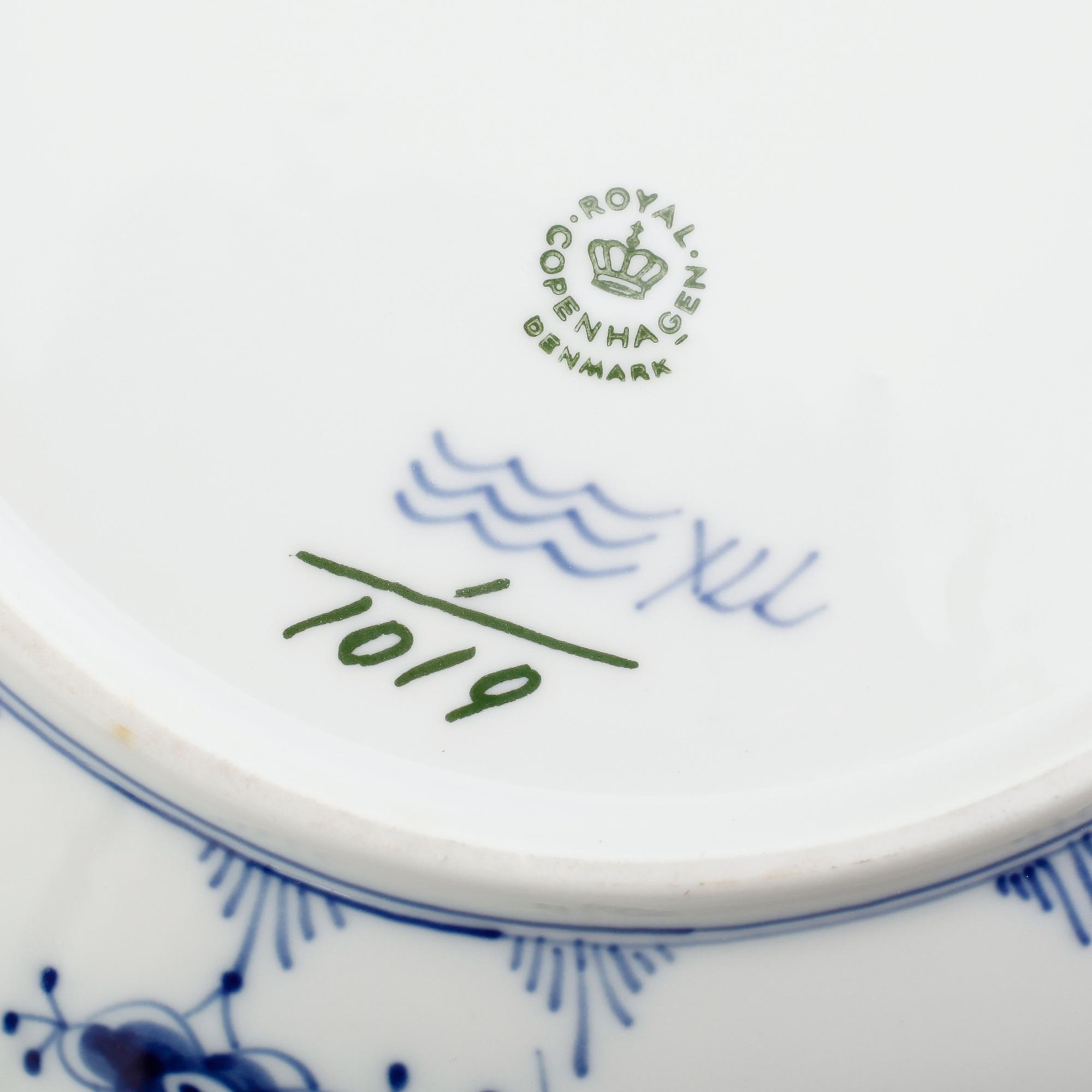 SALLADSSKÅL, porslin, Musselmalet, Royal Copenhagen.