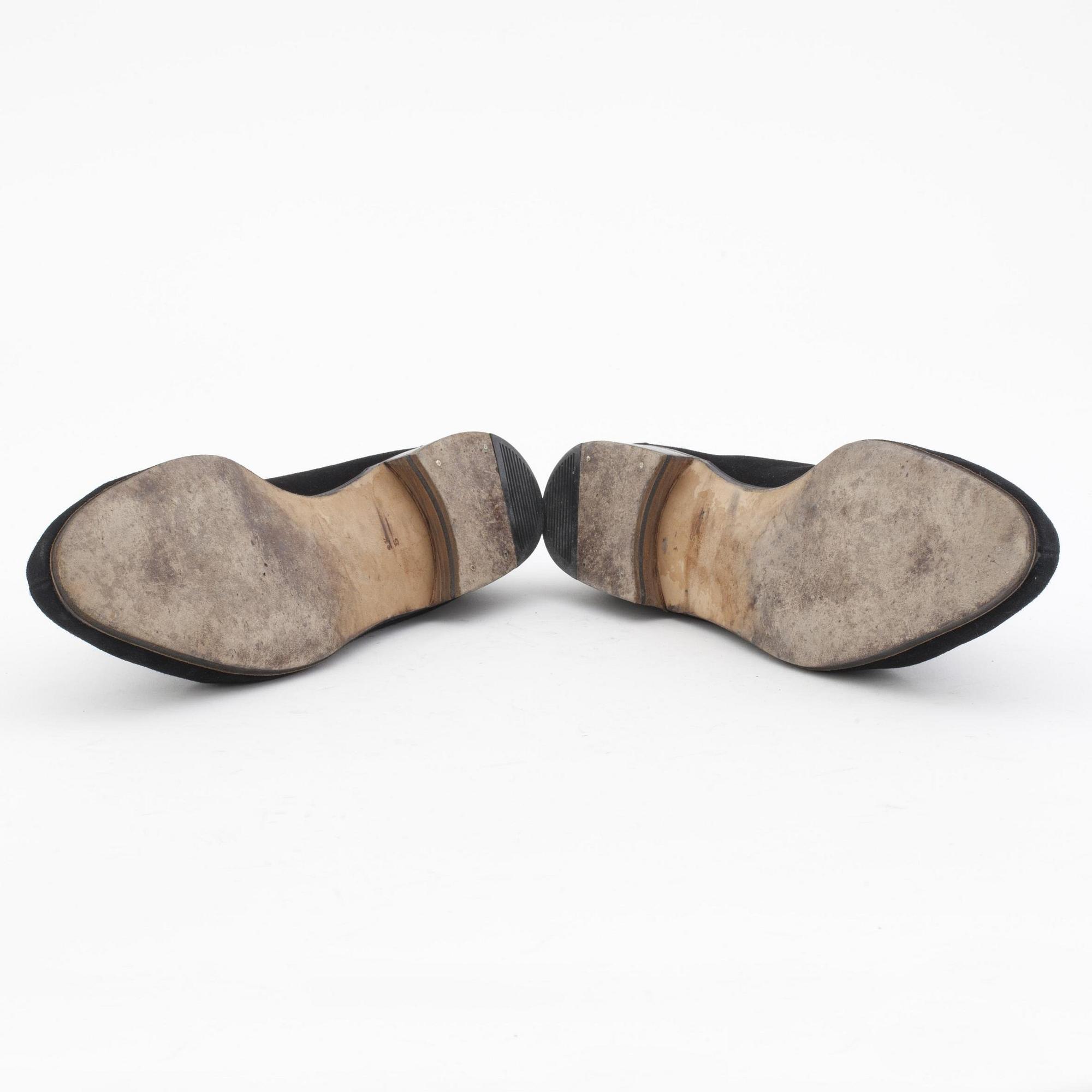 BALLY / NORDISKA KOMPANIET, a pair of black suede slip-on shoes.