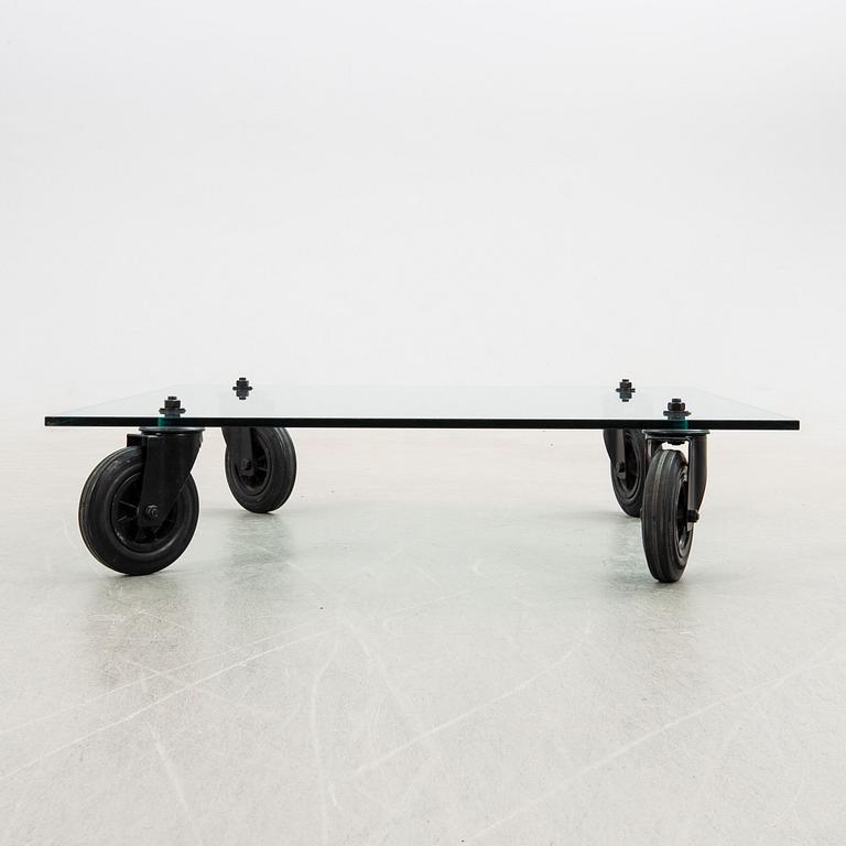 Gae Aulenti, coffee table, "Table with Wheels", Fontana Arte, Italy late 20th century/early 21st century.