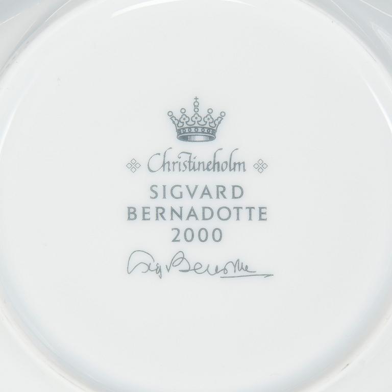 Sigvard Bernadotte, servis, 69 dlr, porslin, "Marianne Royal Blue", Christineholm/Fyrklövern, Millenniumserien 2000.