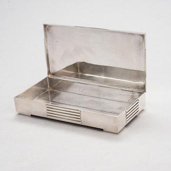 A sterling silver box by Jorgen Jensen for Georg Jensen, Copenhagen 1945-62. Design nr. 857.