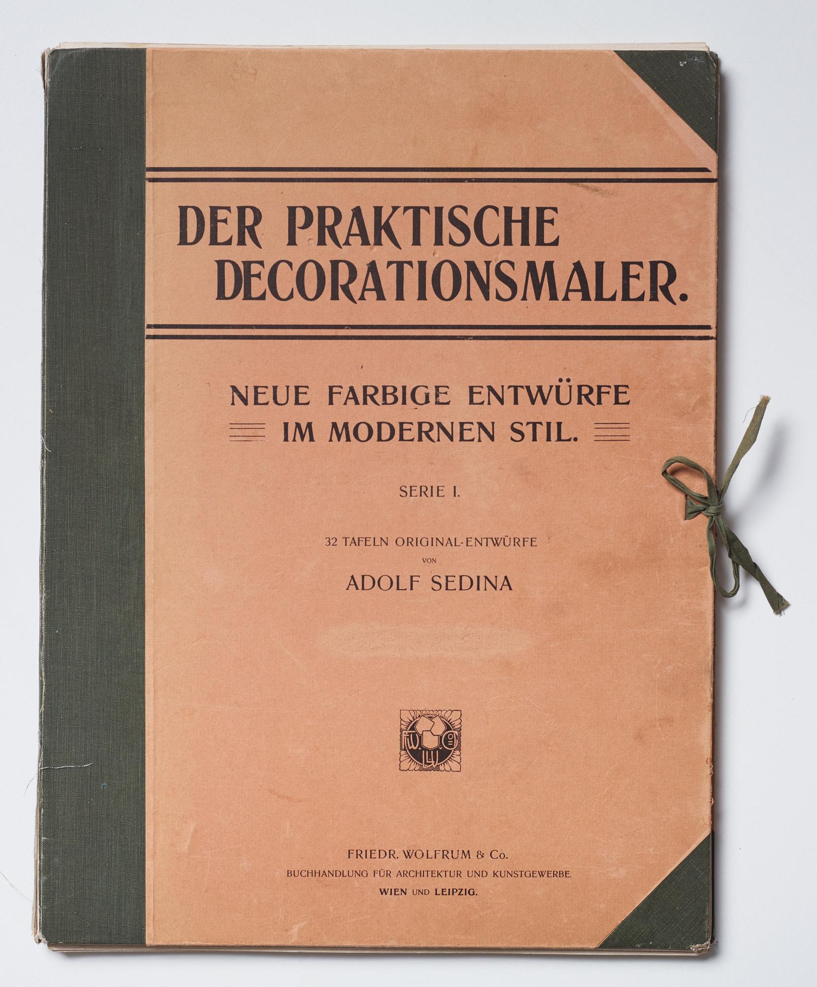 Three volumes of plates."Neue Schriften und Firmenschilder", "Der Praktische Schildmaler" och "Der Praktische Decoration.