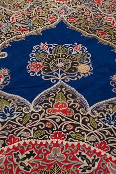 AN EMBROIDERY, a semi-antique Rascht, Persia (Iran), ca 312,5 x 311 cm.