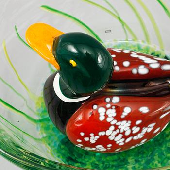 SKULPTUR, glas, Ernst Billgren, "And i Vas", Kosta Boda, begränsad utgåva, numrerad 8/30, signerad.