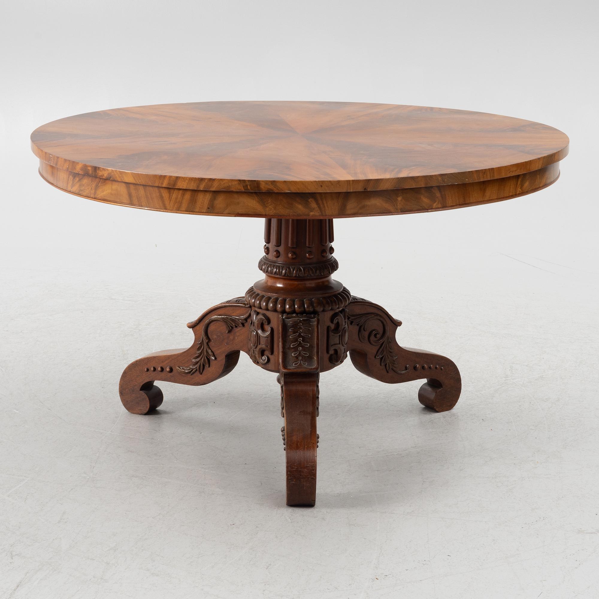 A mahogany salon table, around the mid-19th Century.