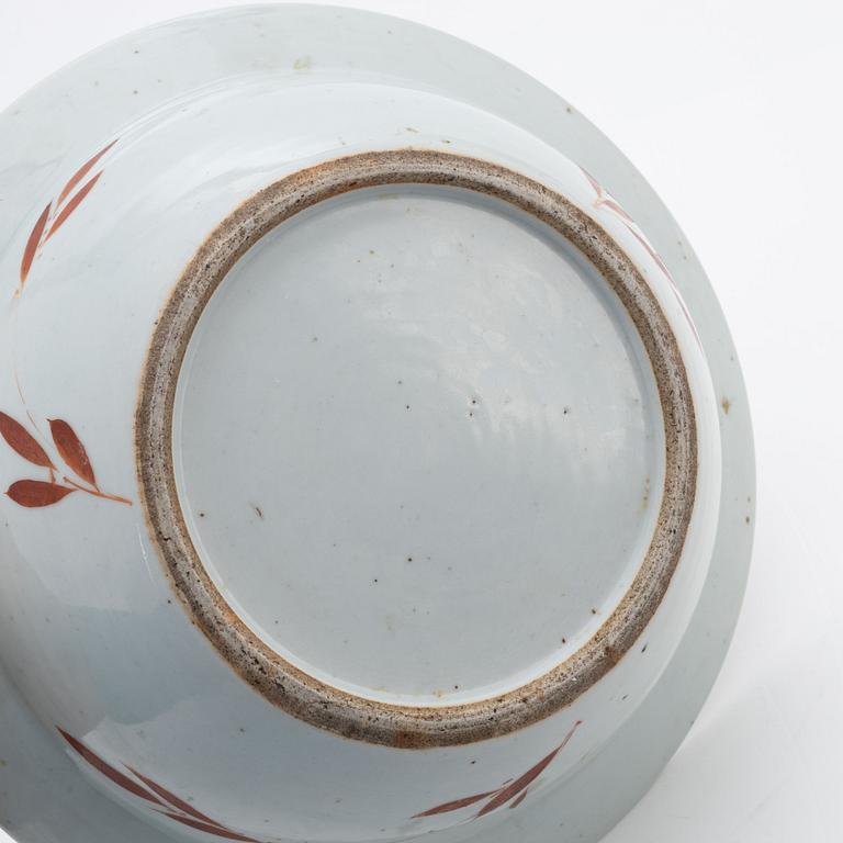 Tvättfat/handfat, porslin, Kina, Qingdynastin, 1800-tal.