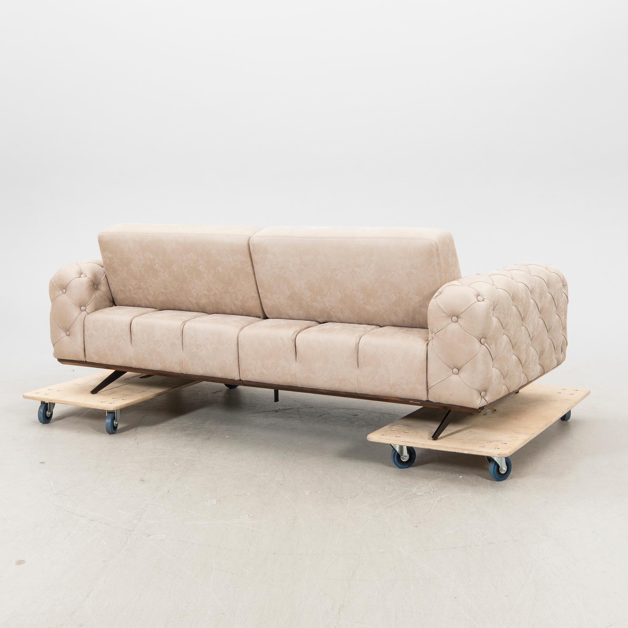 Sofa Saloni Gallardo 21st Century.