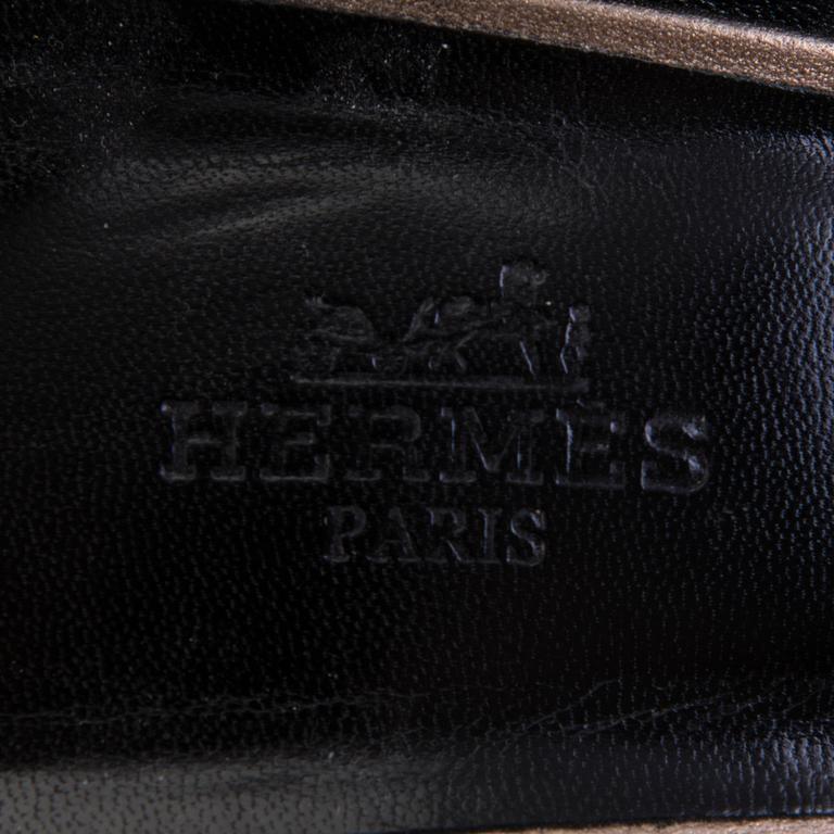 HERMÈS, "H", SANDALER, två par, i storlek 40,5-41.