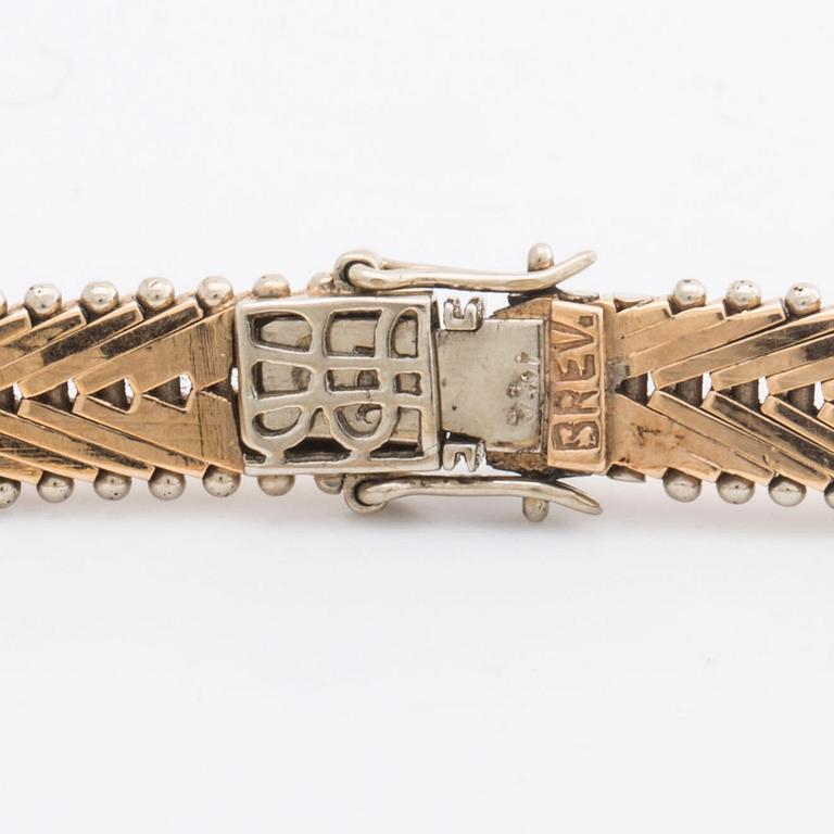 BRACELET 18K gold w single and brilliant-cut diamonds approx 0,65 ct in total.