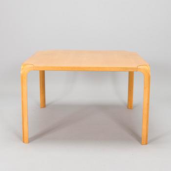 Alvar Aalto, A 1960s model MX800B coffee table for Artek.