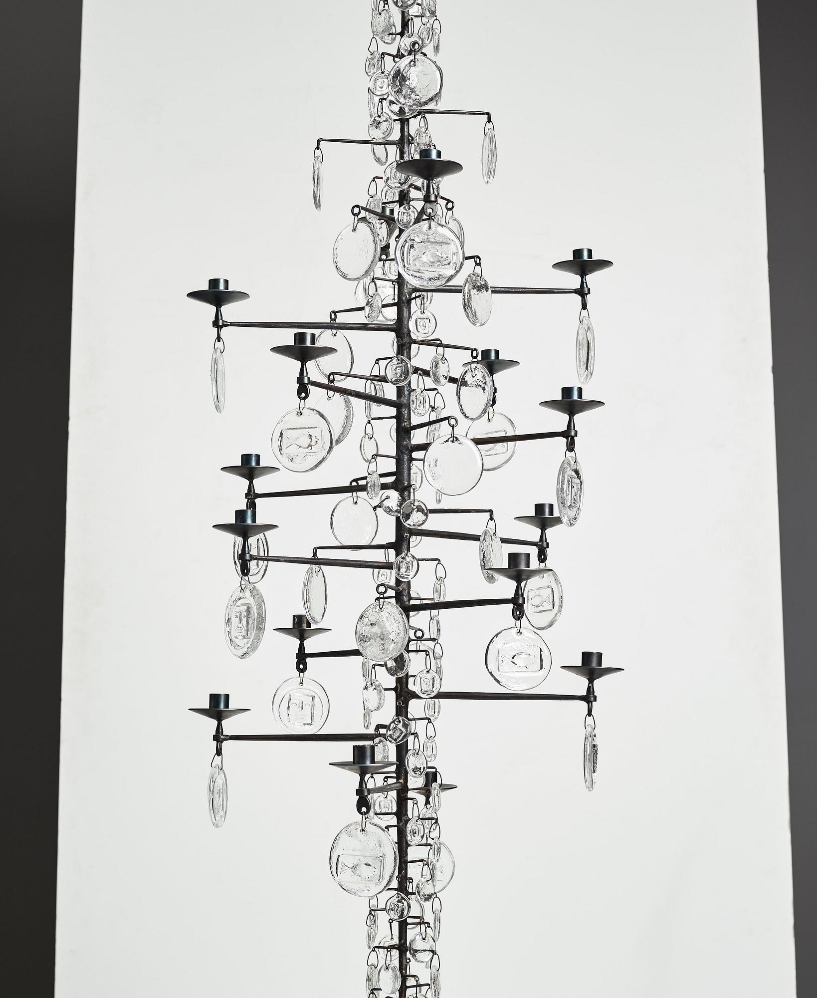 Erik Höglund, ljuskrona för 16 ljus, Boda glasbruk och smide, 1960-70-tal.